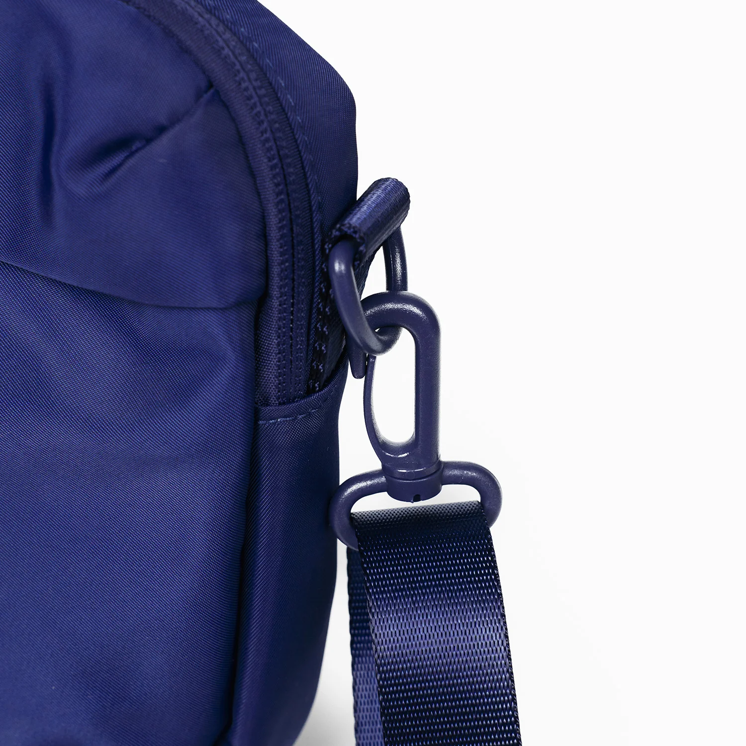 Crossing Anti-Theft RFID Crossbody Bag 4L - Image 13