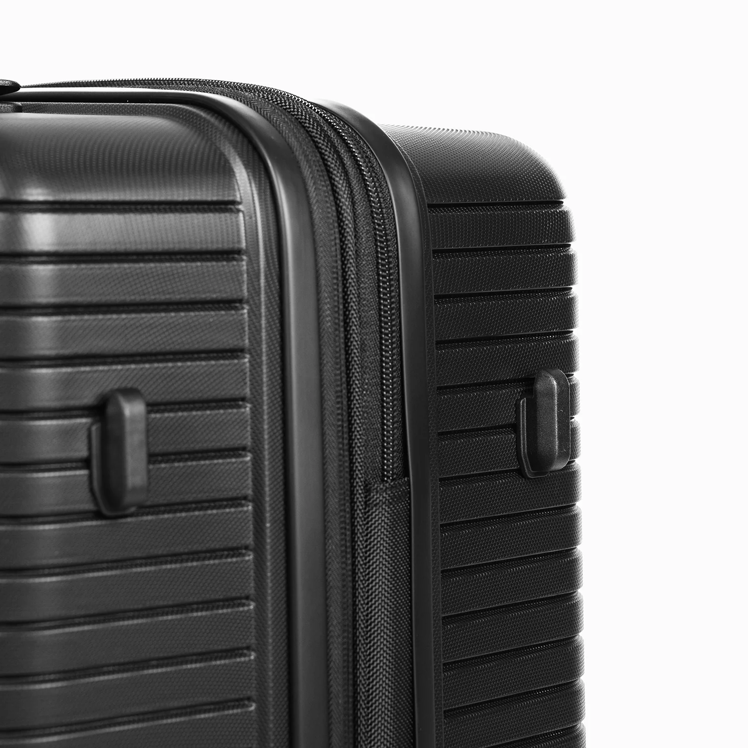 Crossing GLID Polypropylene Medium 25" Luggage - Image 9