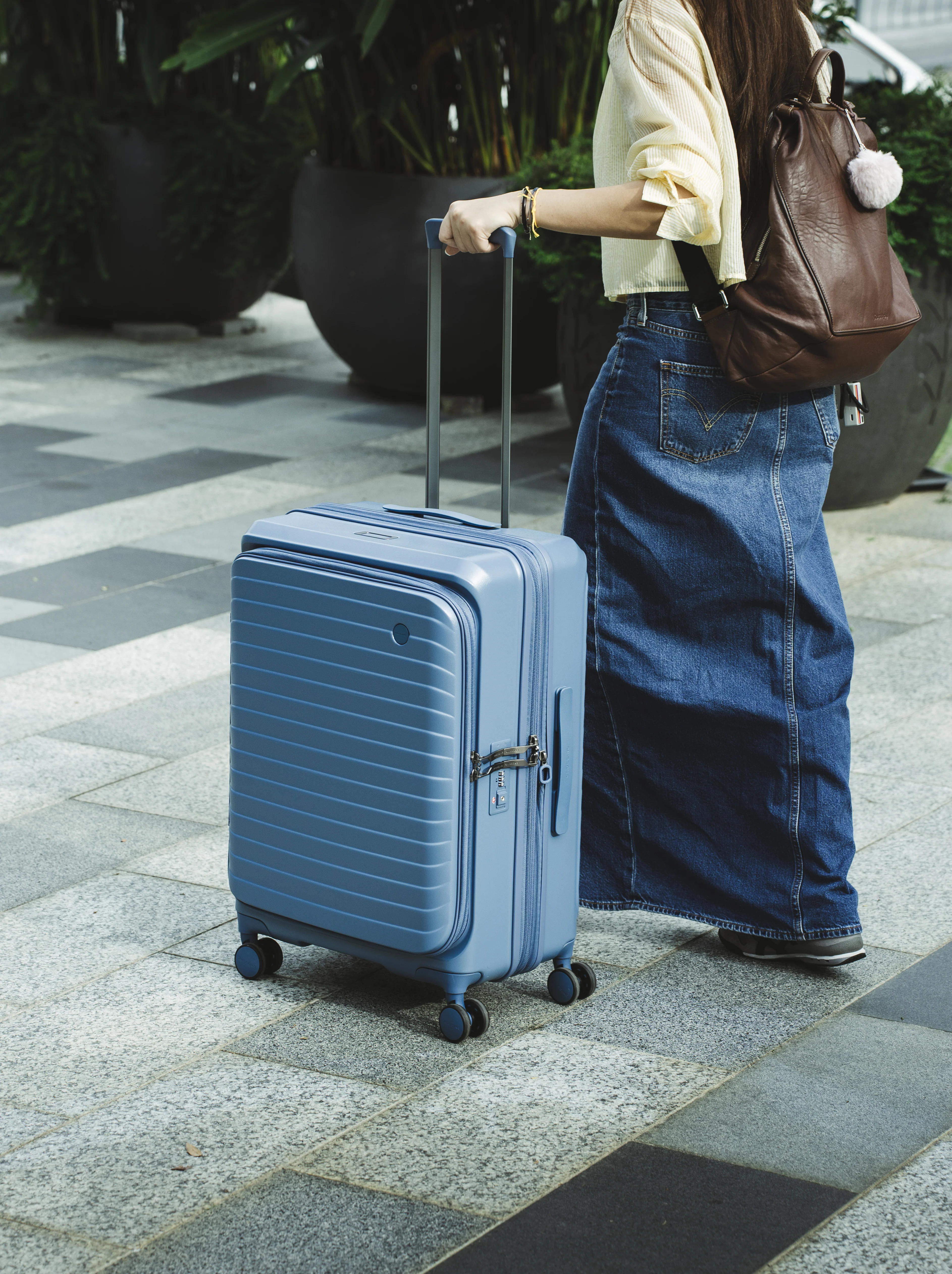 CROSSING INVI 30" Large Expandable Luggage With Front & Middle Access V3 - Image 104