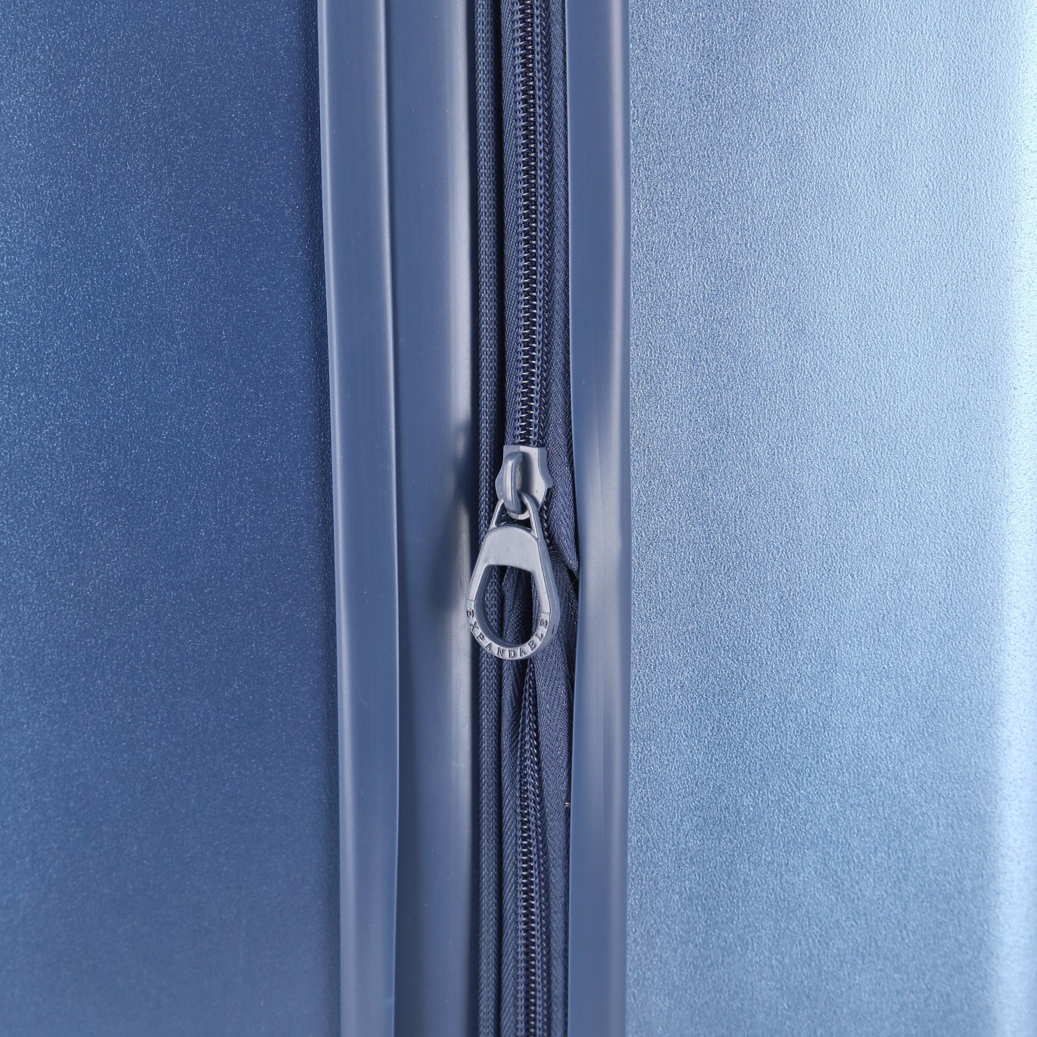 Crossing Miles Polycarbonate Expandable 24" Medium Luggage Spinner - Image 14