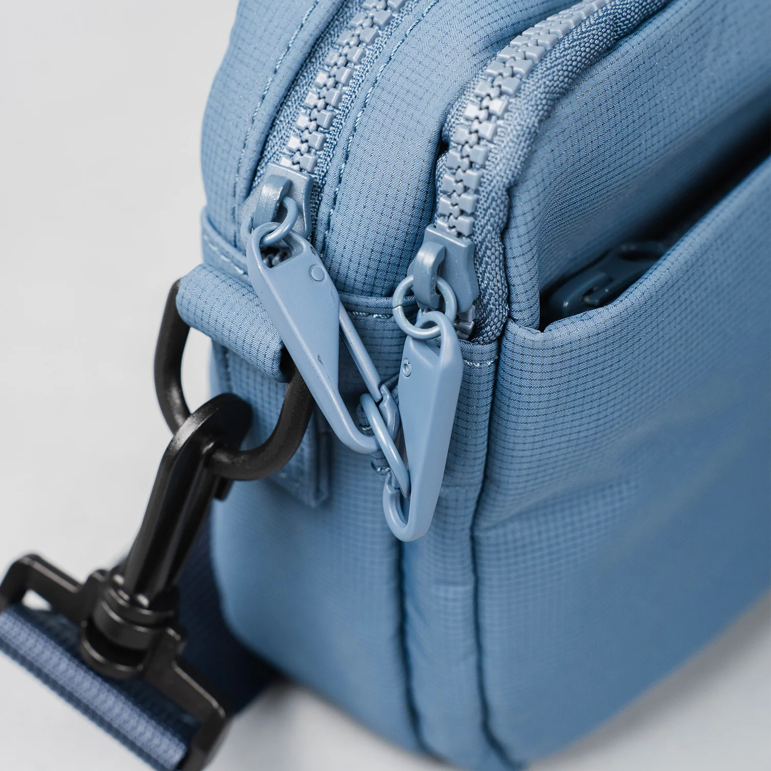 Crossing Sam Anti-Theft RFID Crossbody Bag - Image 27