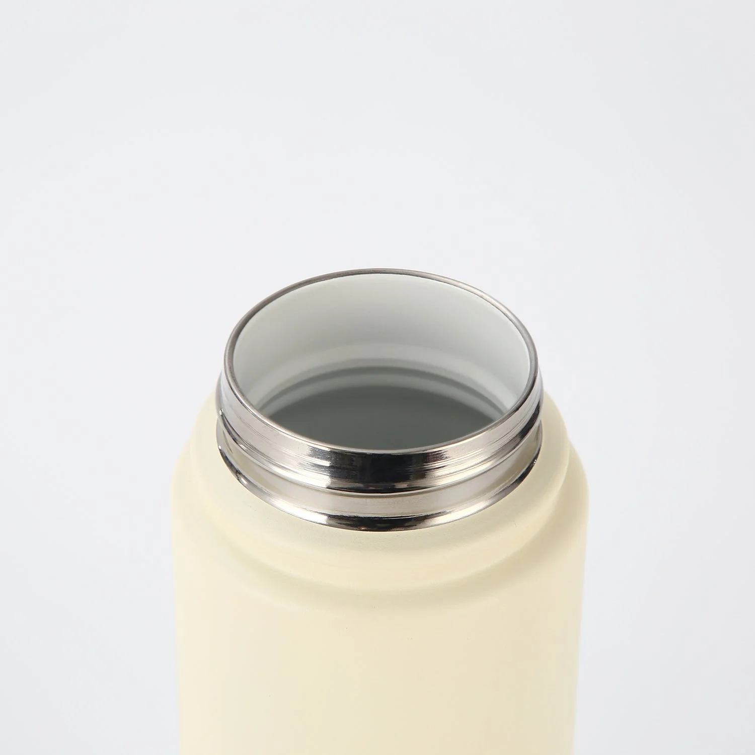 Crossing Urban Ceramic S/S Insulated Flat Cap Bottle With Handle 600ml (SA) - Image 2