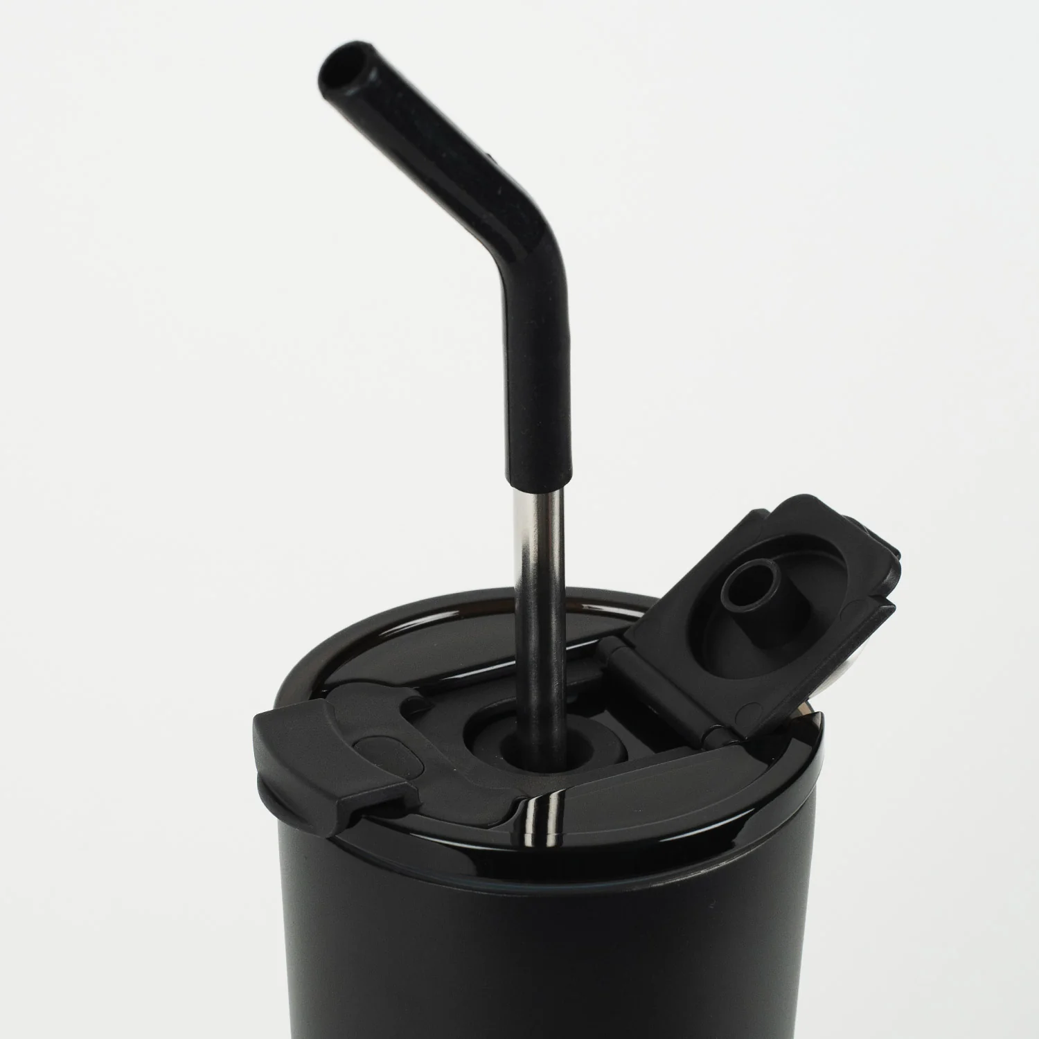 Crossing Volt Insulated Stainless Steel Straw Tumbler 710ML - Image 8