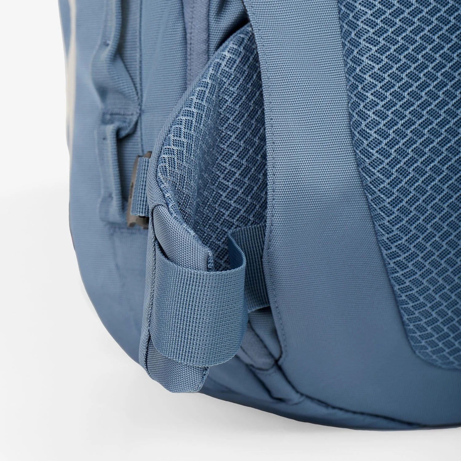 Eagle Creek Tour Lite Travel Pack 38L - Image 23