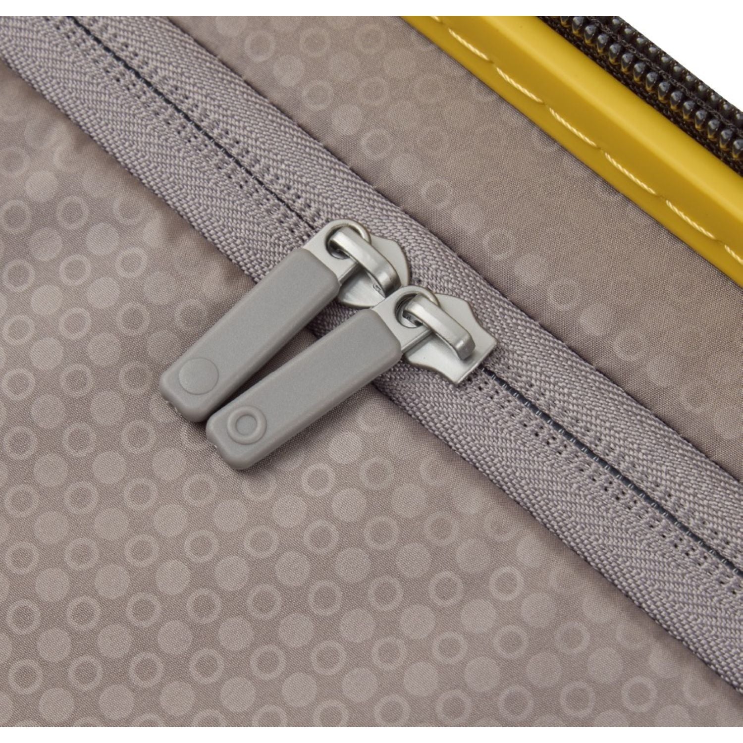 Echolac Oxygen 20" Luggage - Image 18