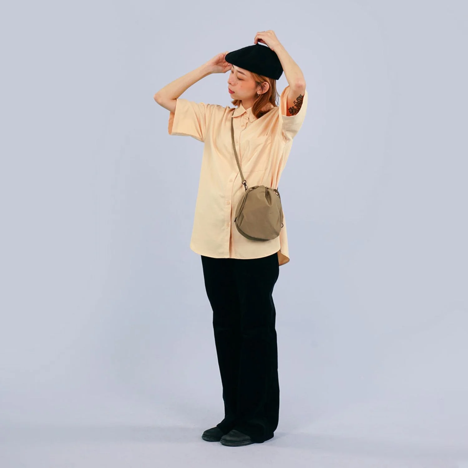 Hellolulu Nolly 2 Way Oval Sling M - Image 14