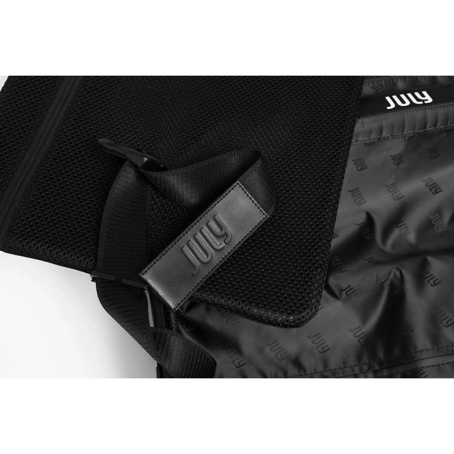 July Carry On Original Polycarbonate With Powerbank & USB/USB-C Cable 21" Luggage - Image 126