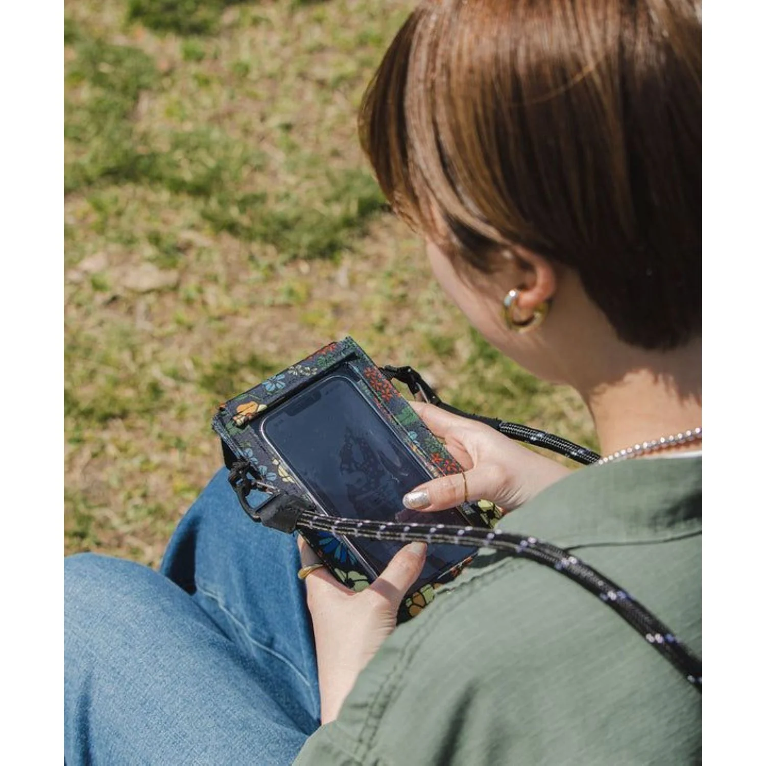 KiU Water Repellent 600D Phone Pouch - Image 27
