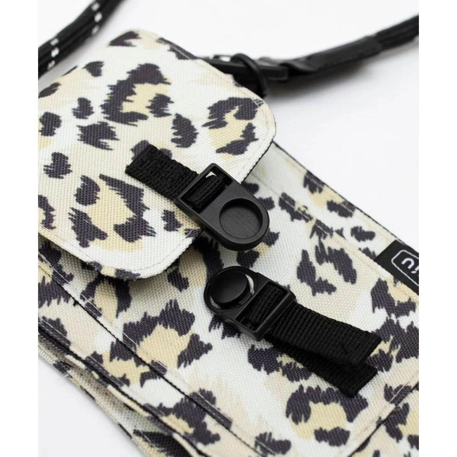 KiU Water Repellent 600D Phone Pouch - Image 5