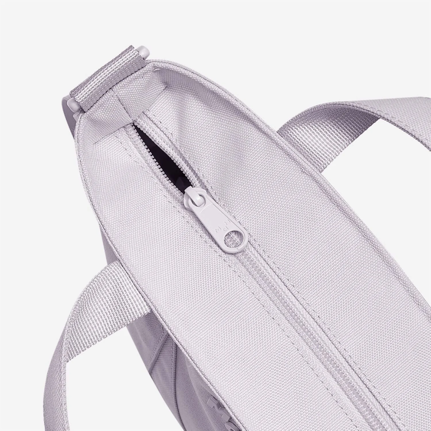 MAH Young Hull Cross 6L 2Way Tote Bag - Image 25