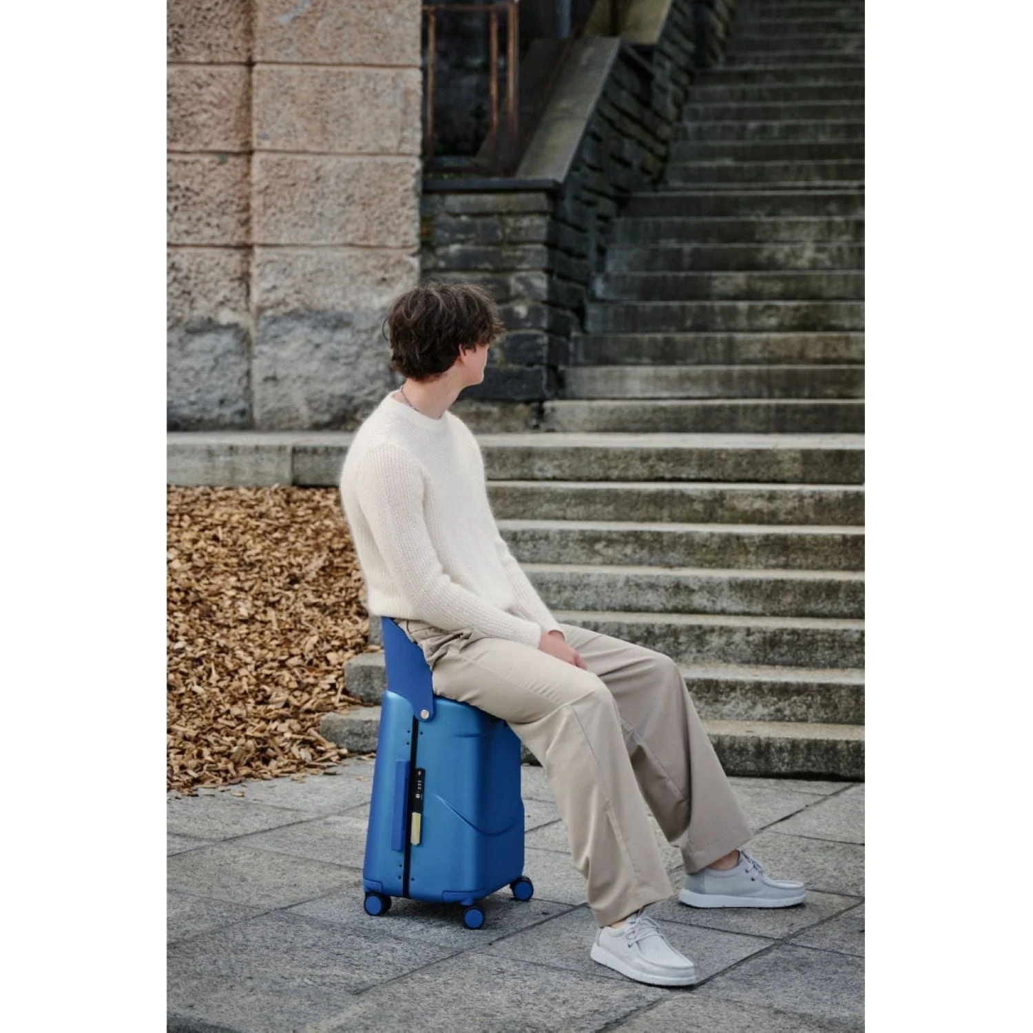 MiaMily Multicarry Carry On 18 Inch Luggage with Built-in Seat for Children (SA) - Image 37