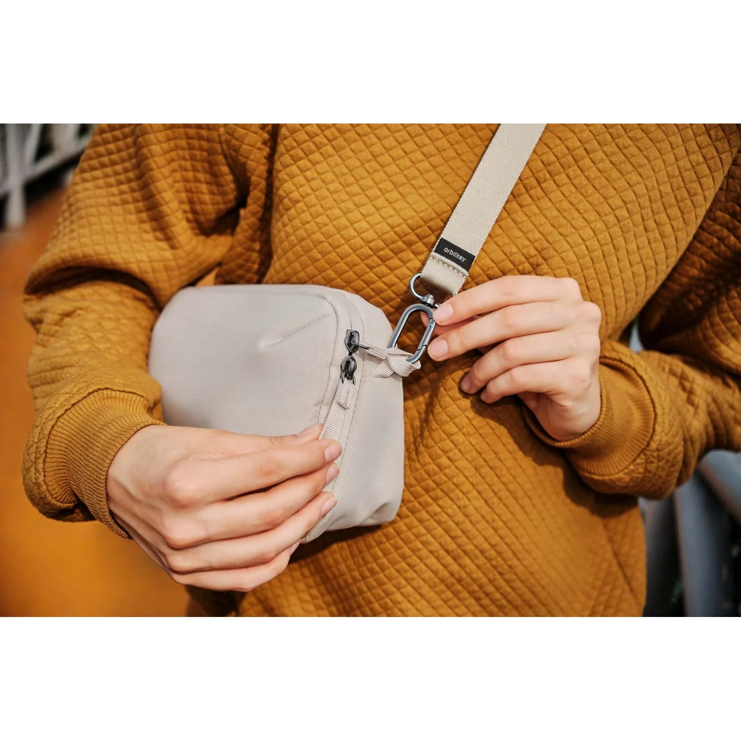 Orbitkey Travel Sling Bag 3L - Image 14