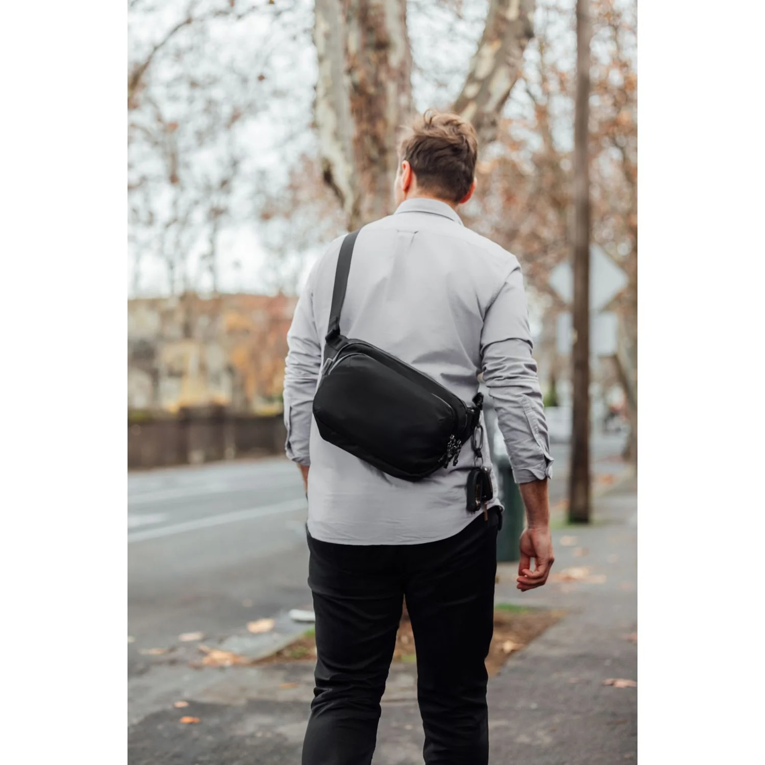 Orbitkey Urban Sling Bag Mini 2L - Image 10