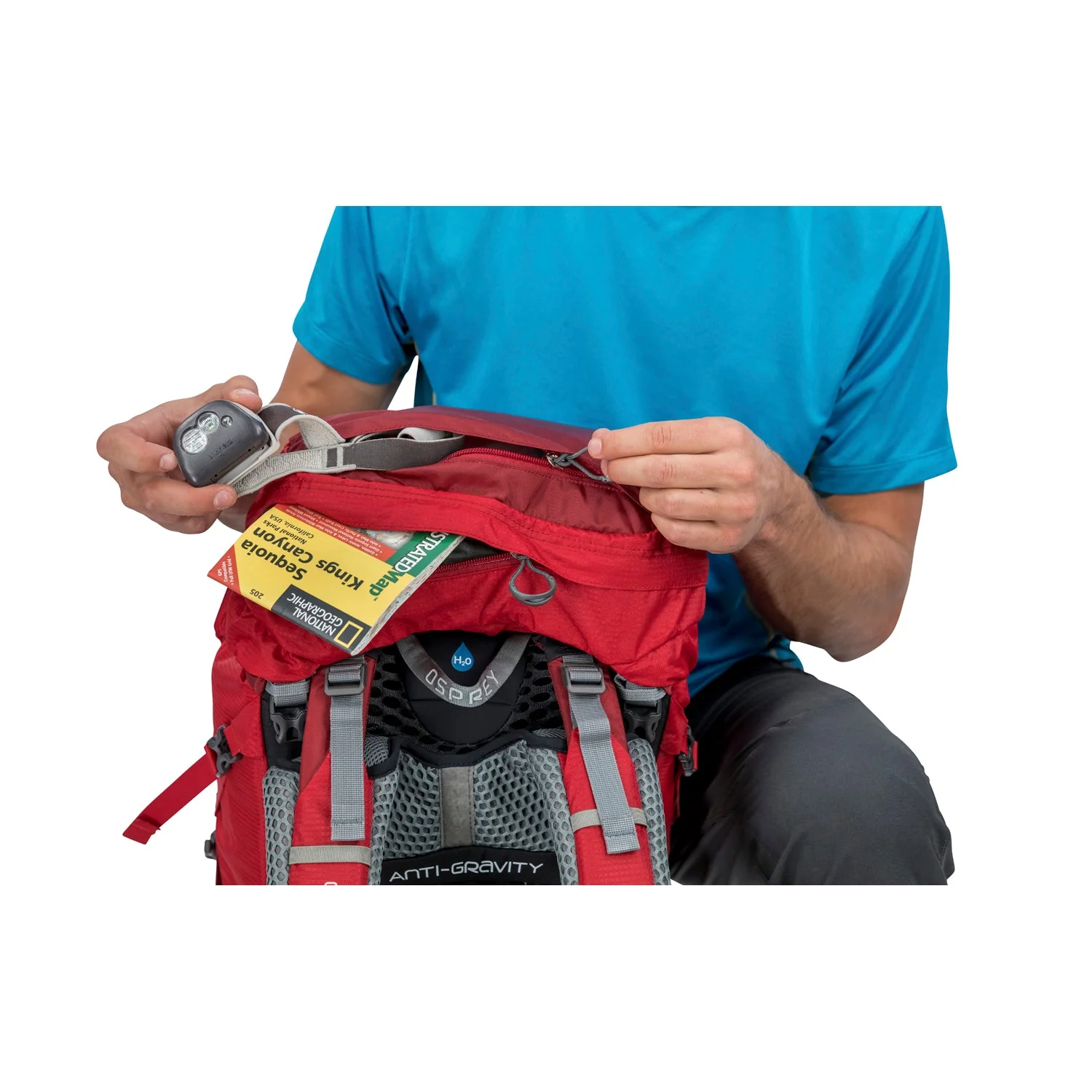 Osprey Atmos AG 65 Backpack with Raincover - Medium - Men's Backpacking (SA) - Image 6