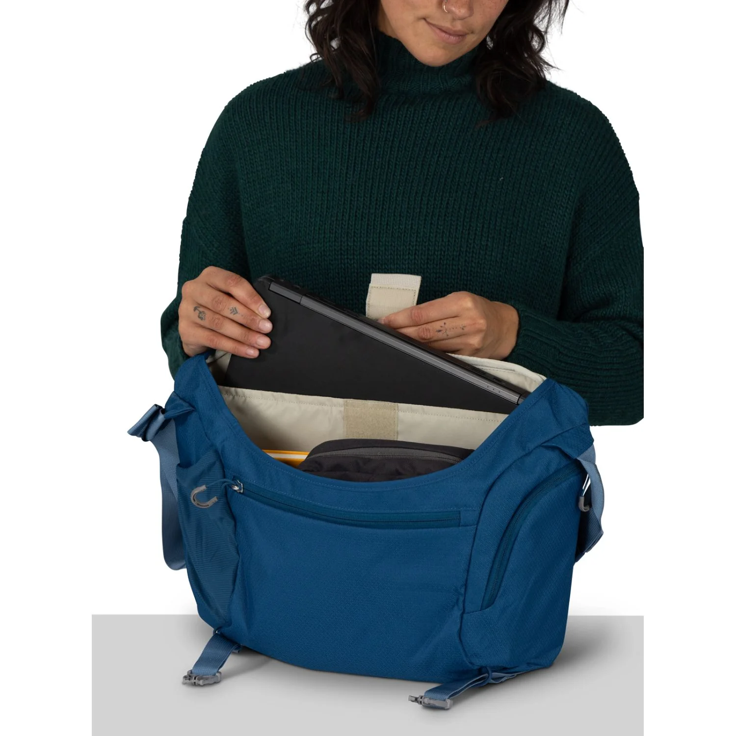 Osprey Daylite Messenger Bag O/S - Image 5