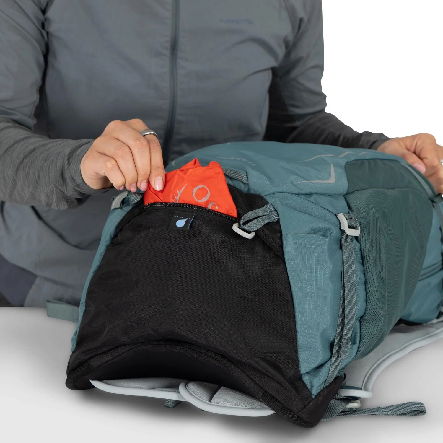 Osprey Hikelite 26 Backpack - Hiking - Everyday - Image 69