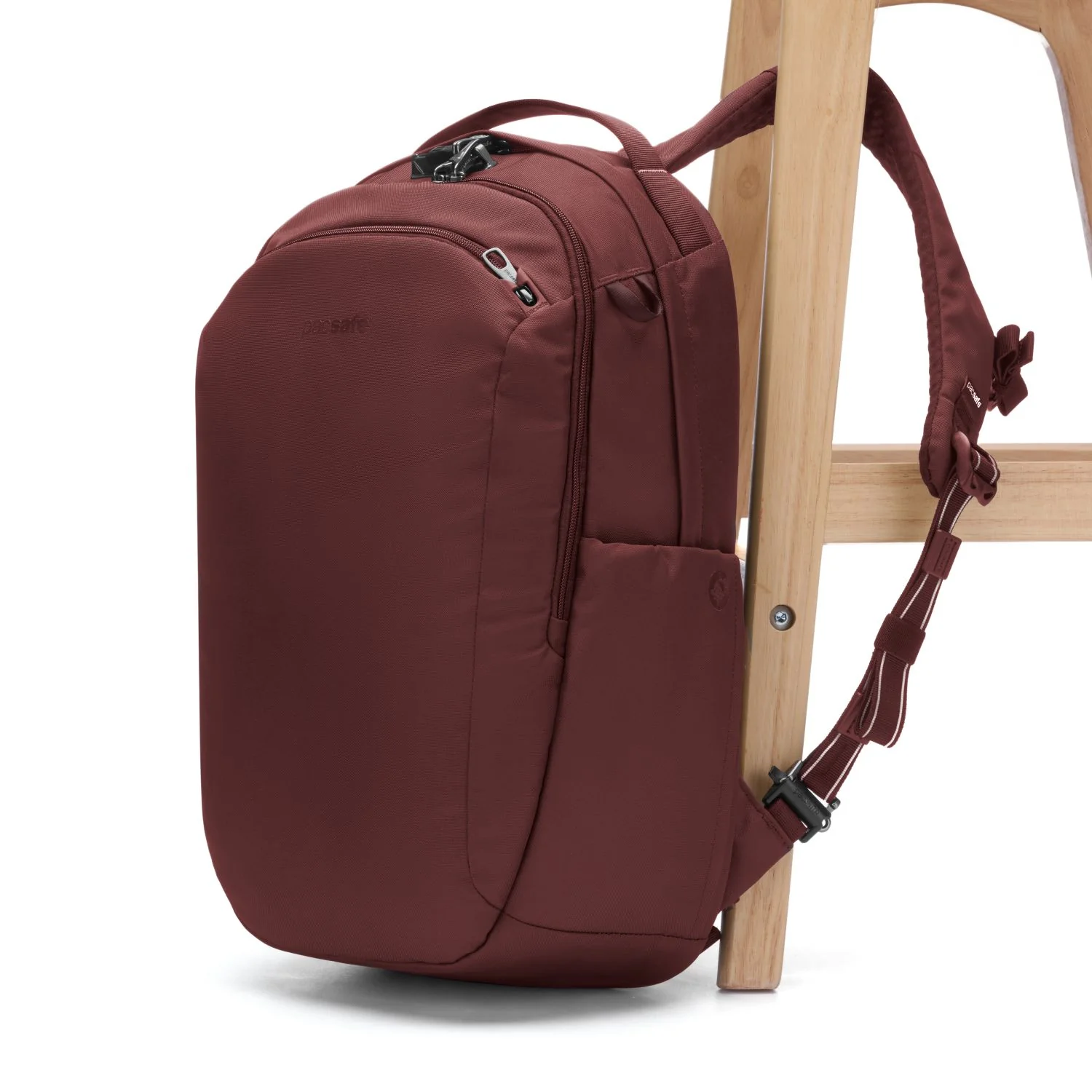 Pacsafe Anti-Theft V 26L Tour Backpack - Image 31