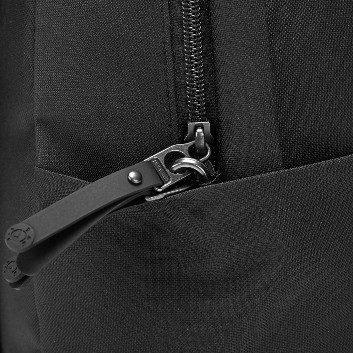 Pacsafe Go 25L Anti-Theft Backpack (SA) - Image 9