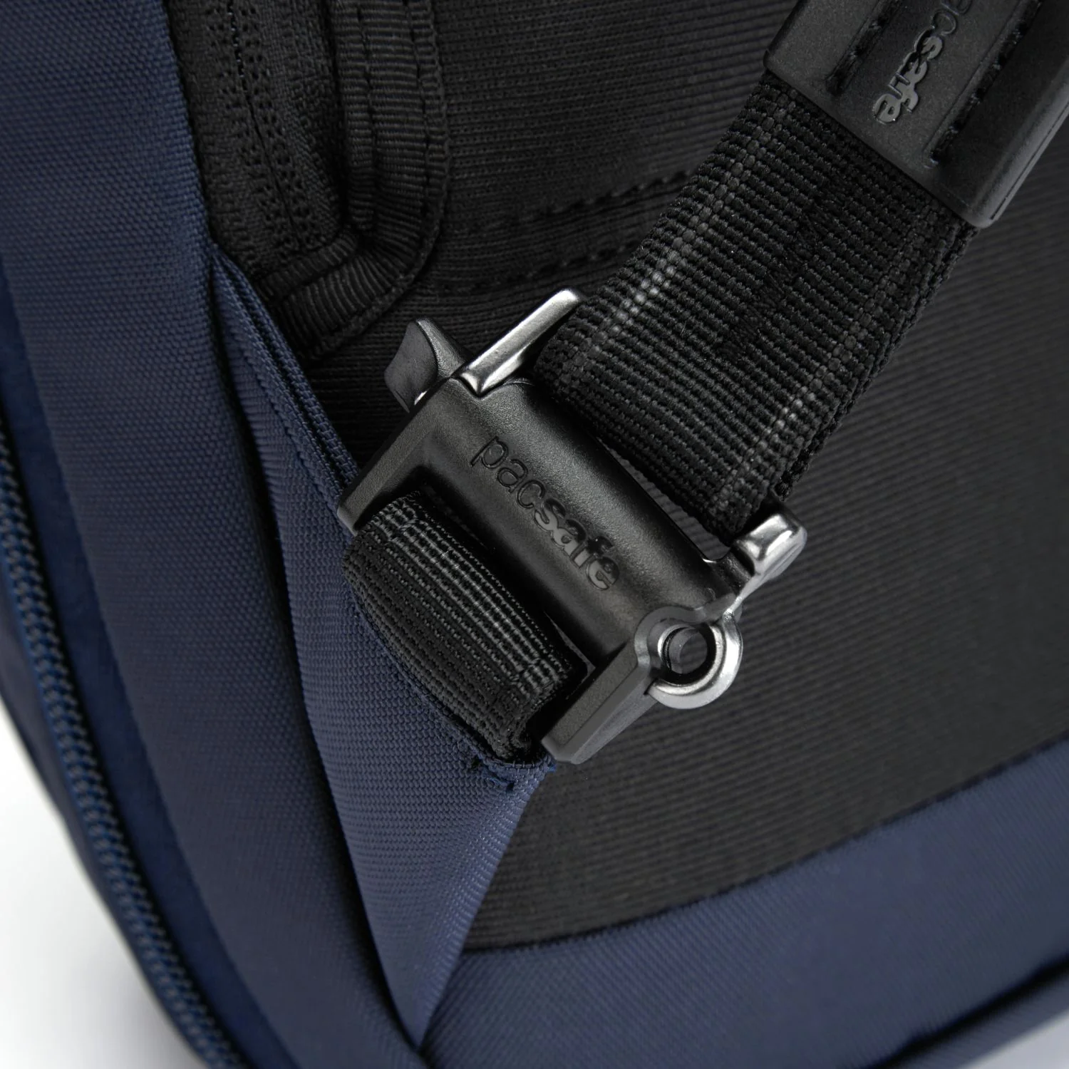 Pacsafe Anti-Theft V 16" Commuter Backpack - Image 31