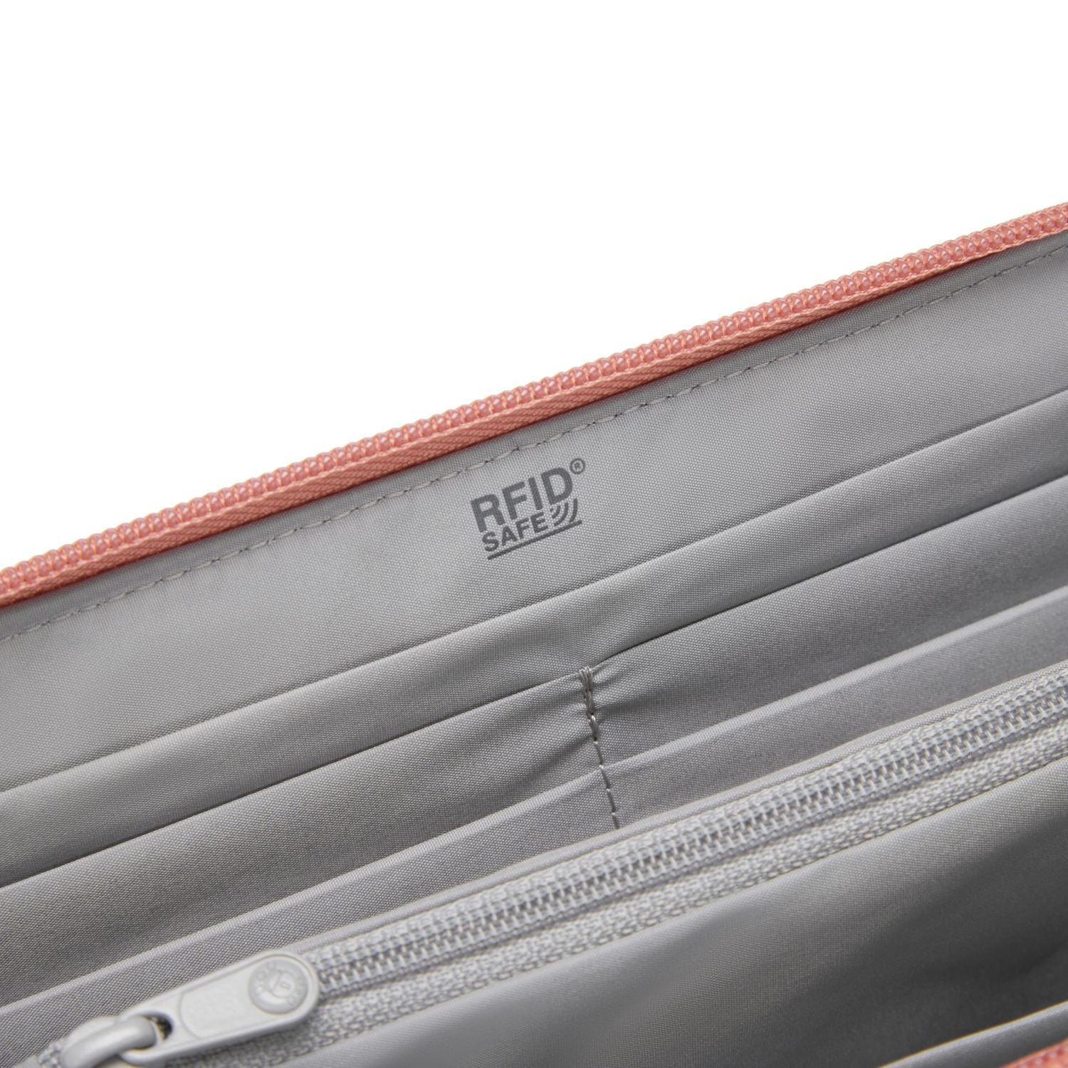 Pacsafe RFIDsafe Continental Wallet - Image 43