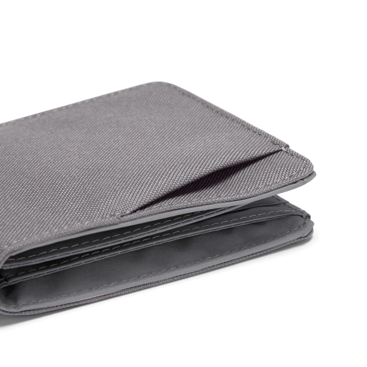 Pacsafe RFIDsafe RFID Blocking Bifold Wallet - Image 35