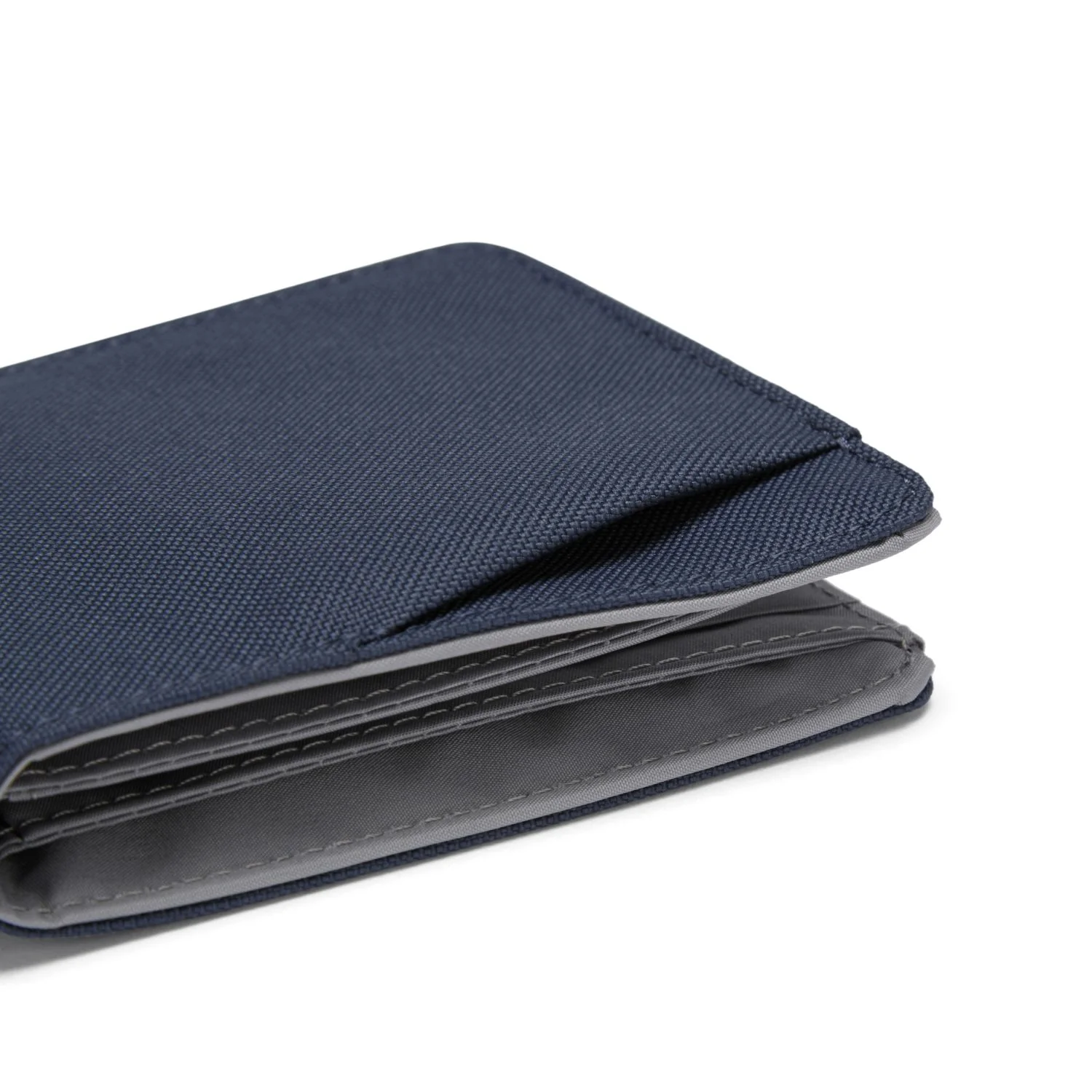 Pacsafe RFIDsafe RFID Blocking Bifold Wallet - Image 59