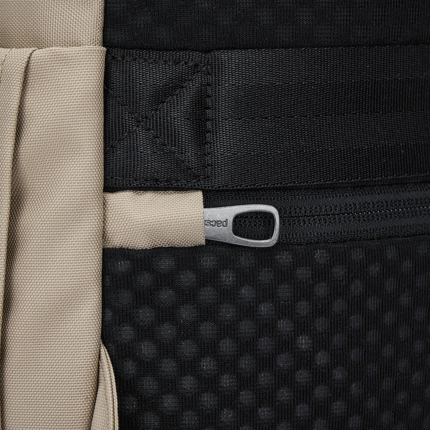 Pacsafe V Anti-Theft 16L All-Around Backpack - Image 63