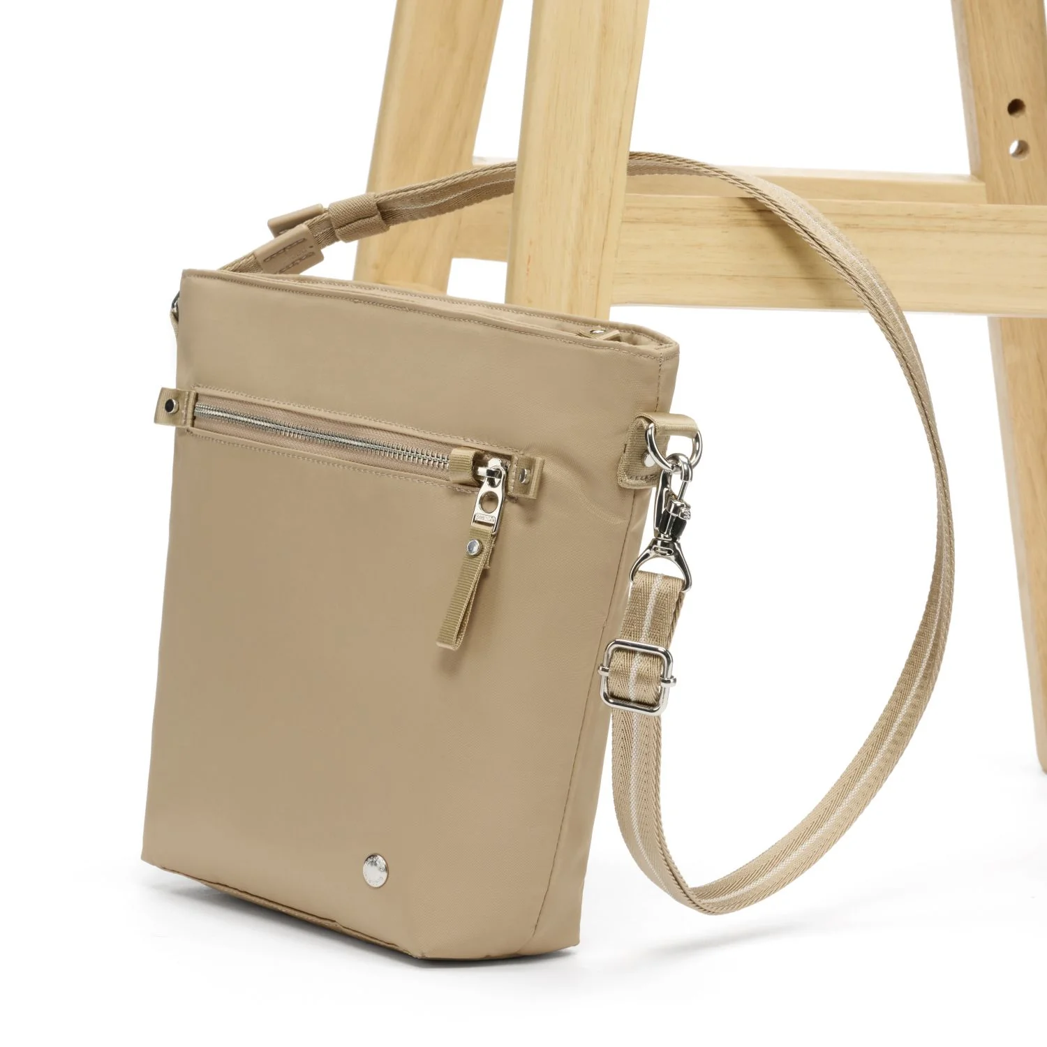 Pacsafe W Anti-theft Crossbody - Image 31