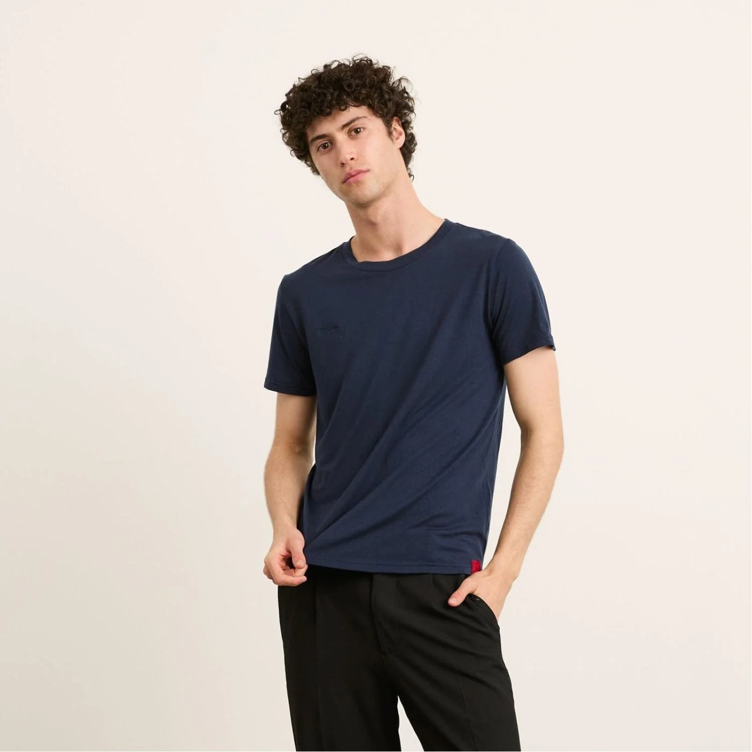 Paire Merino Wool-Blend T-Shirt Unisex (Navy) - Image 16