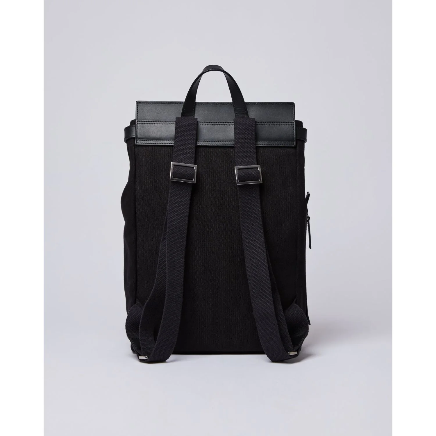 Sandqvist Alva Metal Hook Backpack - Image 4