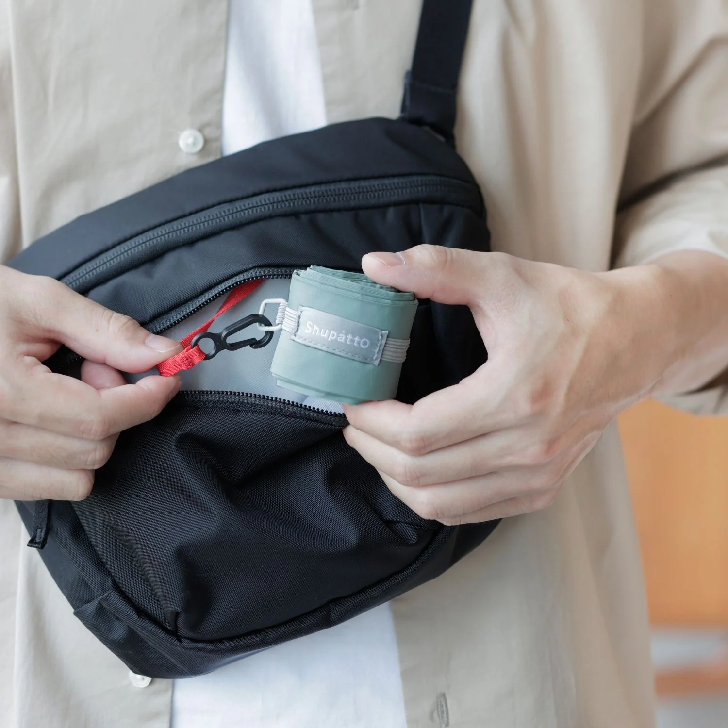 Shupatto Foldable Minimal Bag 12L - Image 10