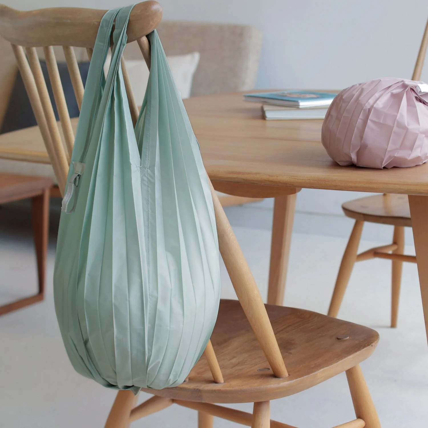 Shupatto Foldable Minimal Bag 12L - Image 64