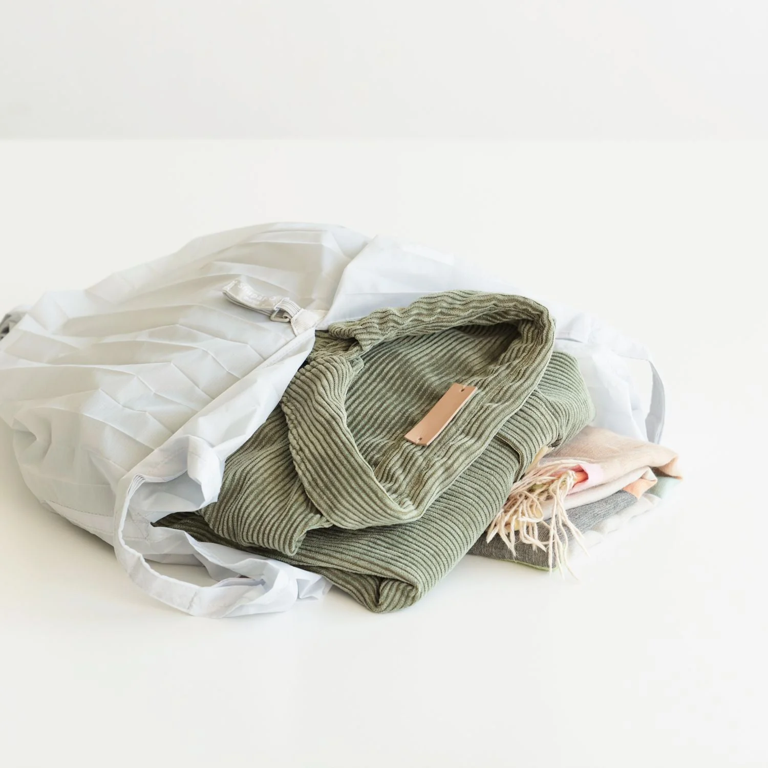 Shupatto Foldable Minimal Bag 12L (SA) - Image 37