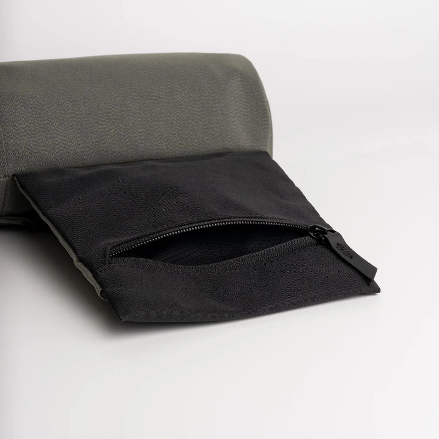 STTOKE x ALPAKA Kerrie Bag Only - Image 13