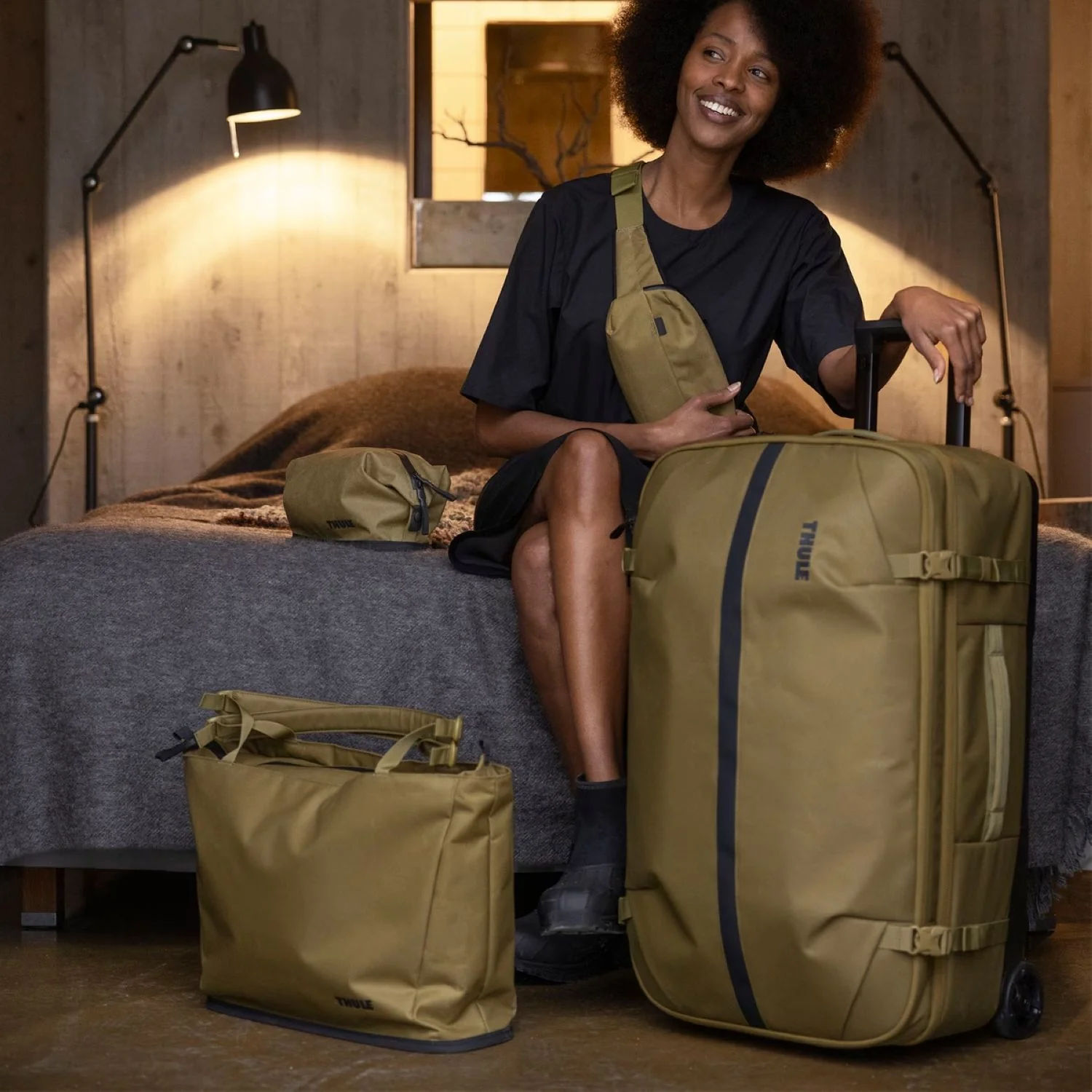 Thule Aion Tote Bag - Image 32