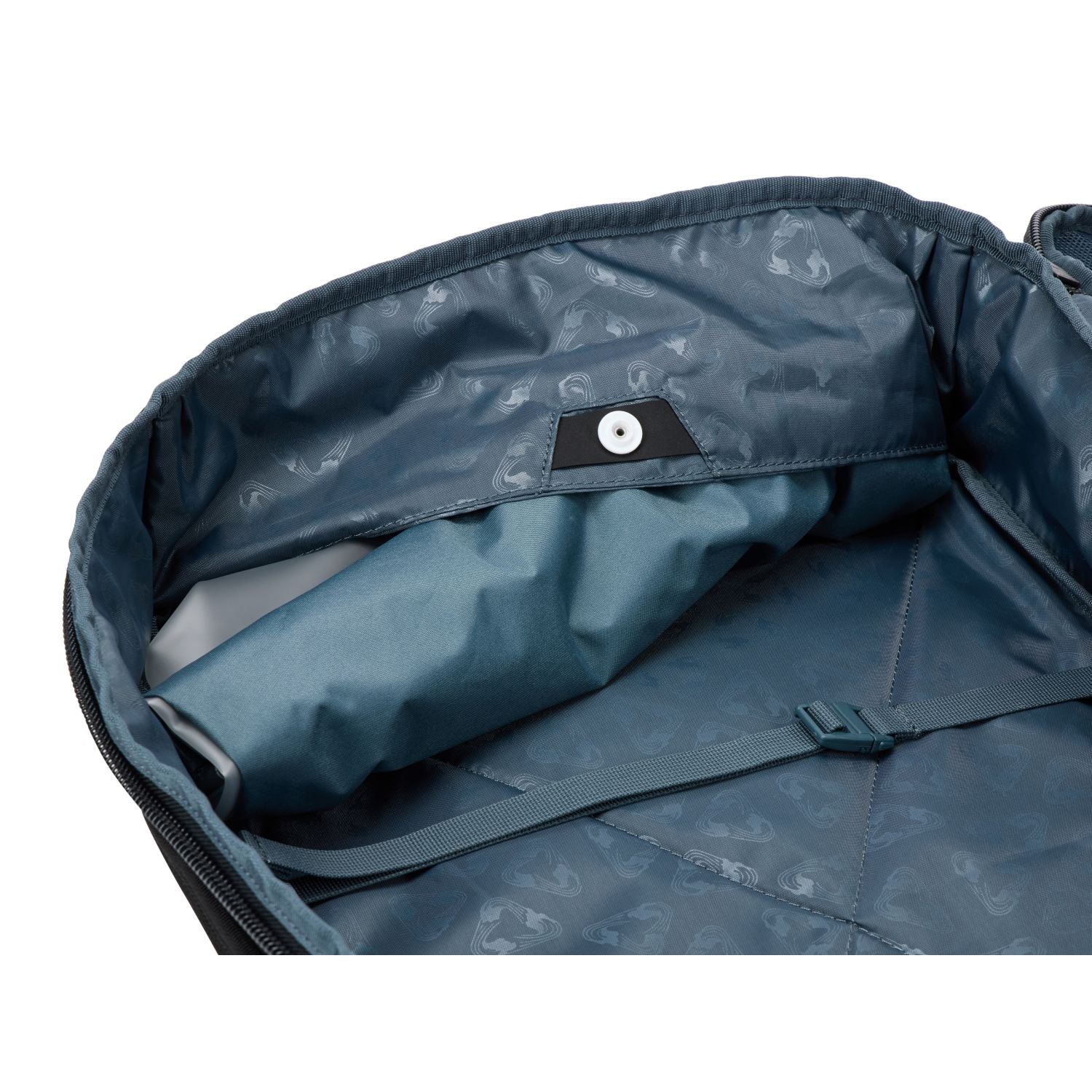 Thule Aion Travel Backpack 40L - Image 11