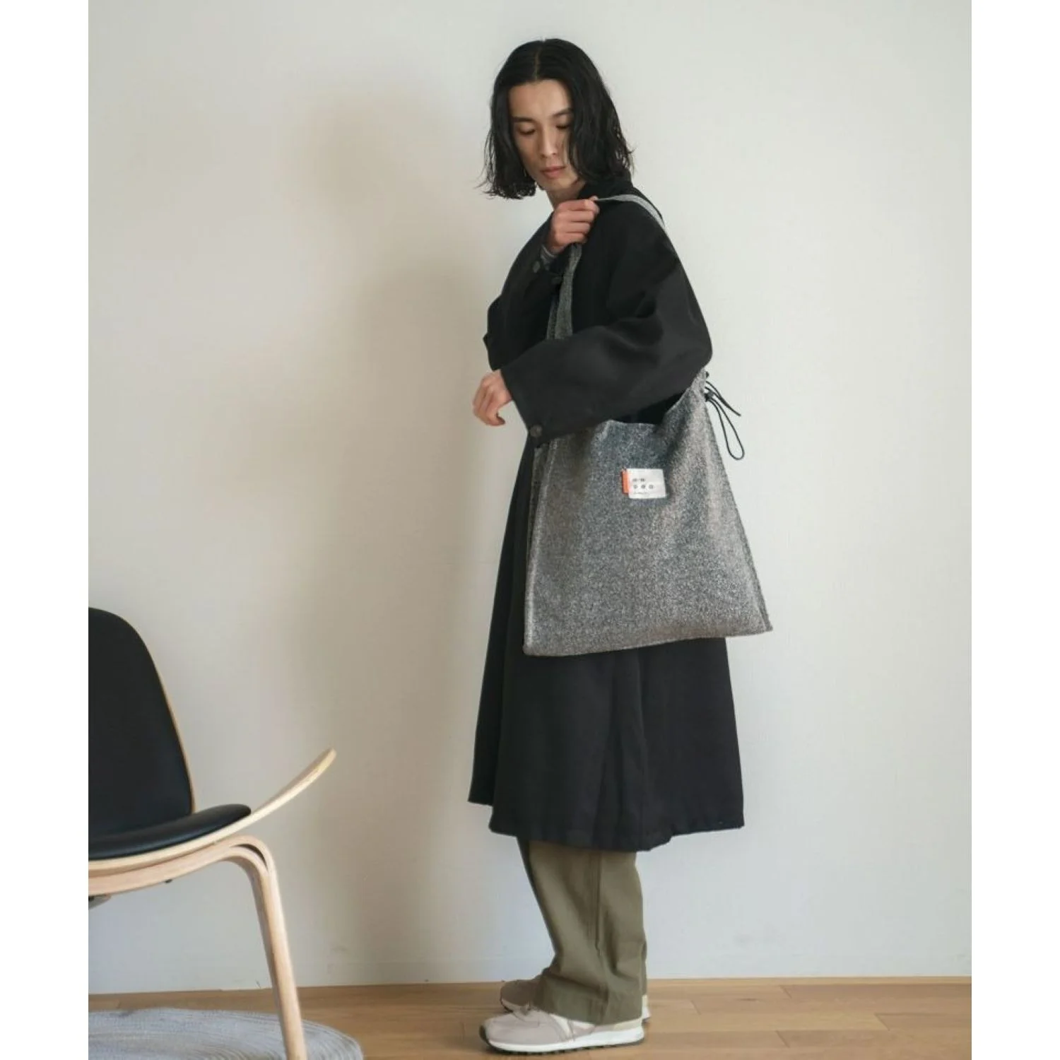 WPC Ondoo Shirring Drawstring Tote Bag - Image 33