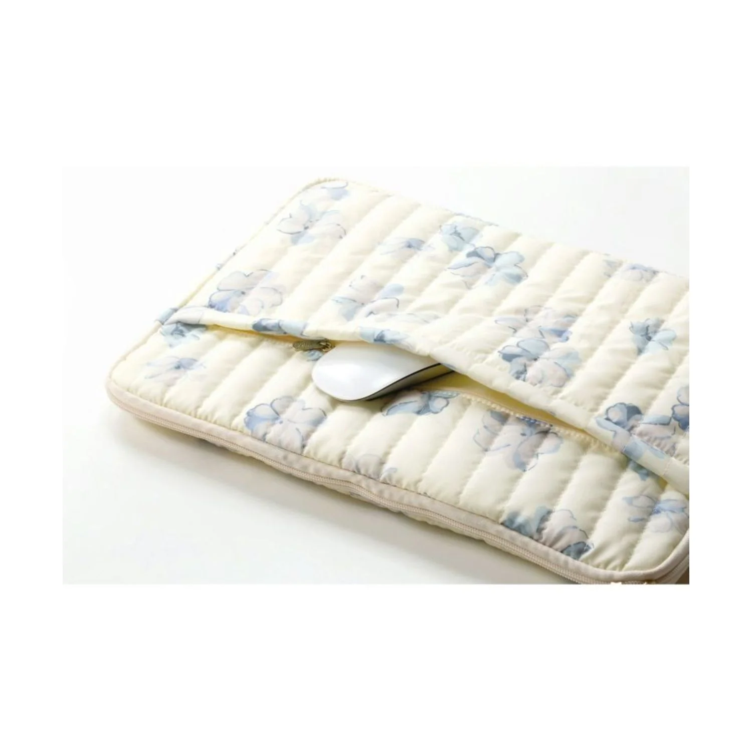 WPC Quilting Laptop Case L (15cm) Water Repellent - Image 10